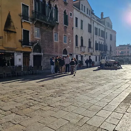 Veneziacentopercento La Forcola Apartment, Next To Rialto Bridge Apartamento