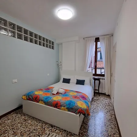 Veneziacentopercento La Forcola Apartment, Next To Rialto Bridge Apartment Venice